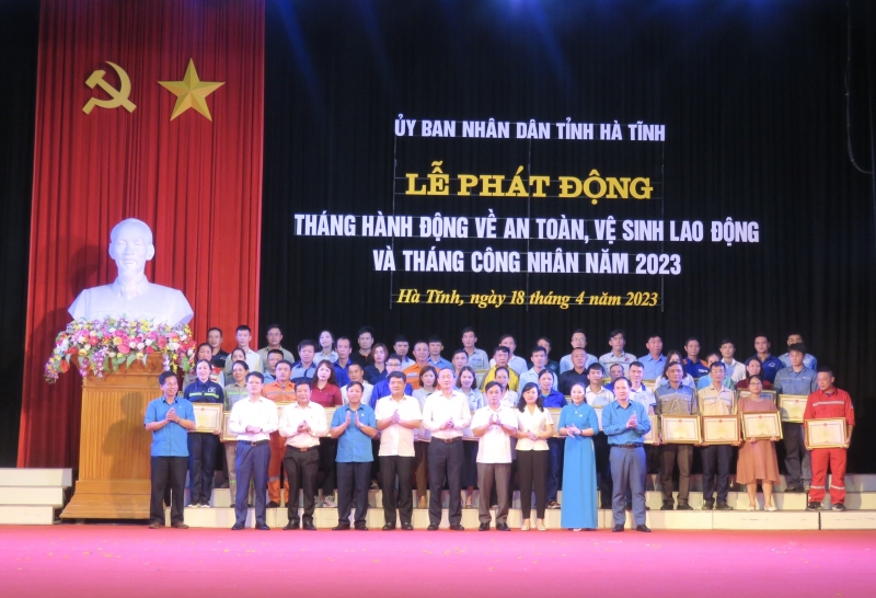 Xây dựng tổ chức công đoàn trở thành điểm tựa vững chắc của người lao động